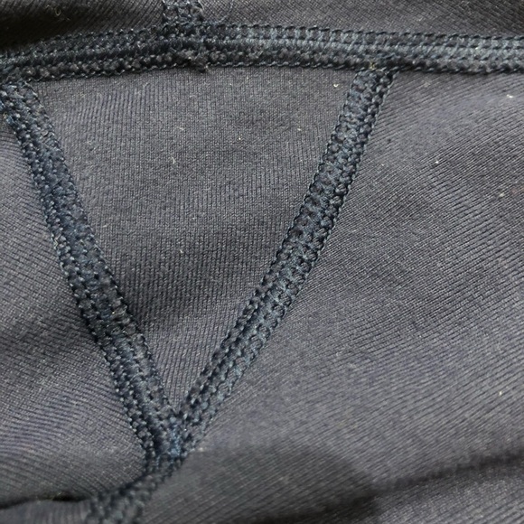 Navy Lululemon Wunder Under Crop - Picture 5 of 5
